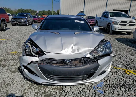 2014 Hyundai Genesis Coupe 3.8L z USA, uszkodzony, nr VIN KMHHU6KJ2EU116862
